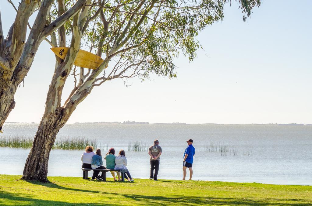 فندق Lake Albert Caravan Park Meningie المظهر الخارجي الصورة