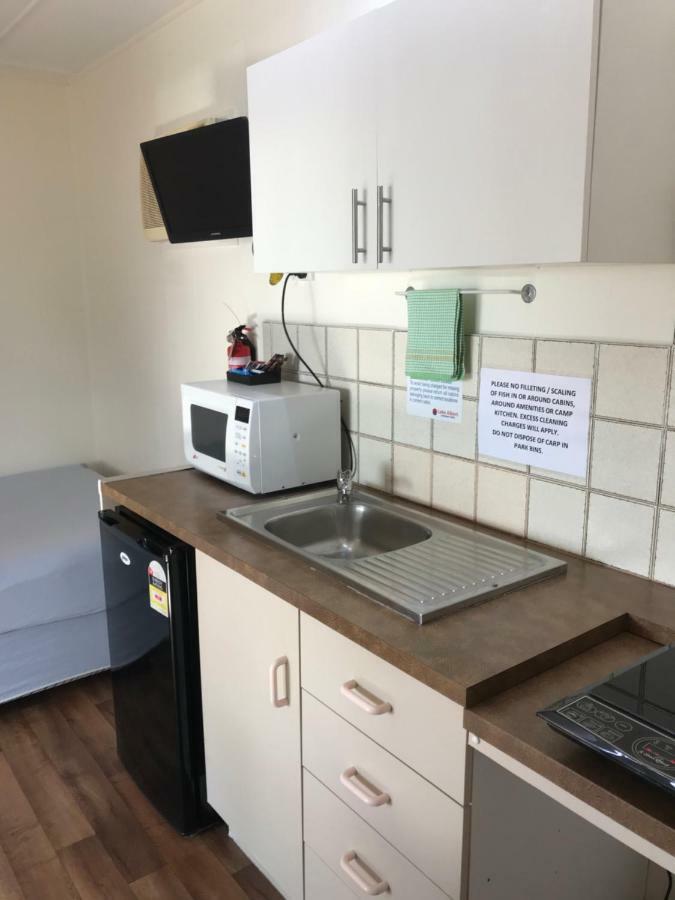 فندق Lake Albert Caravan Park Meningie المظهر الخارجي الصورة